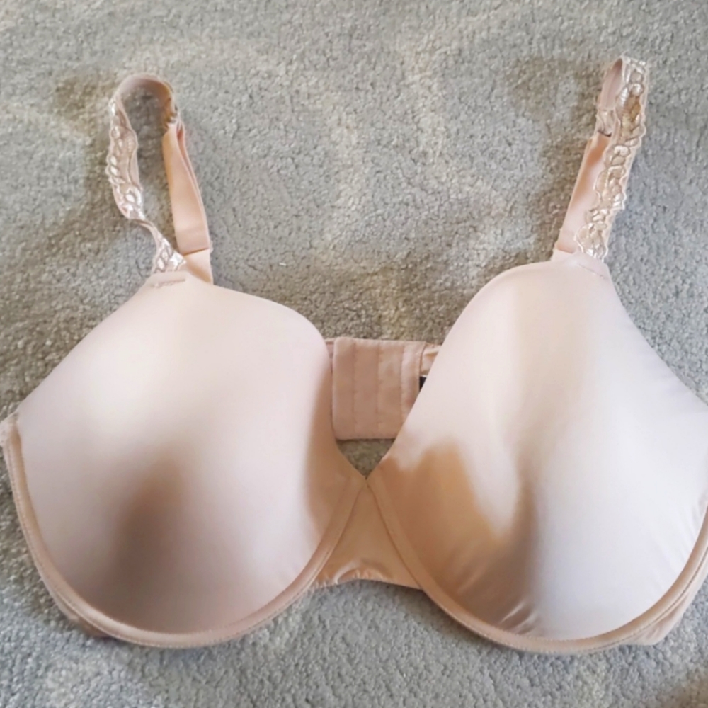 Paramour by Felina Gorgeous beige underwire  Bra 42DDD